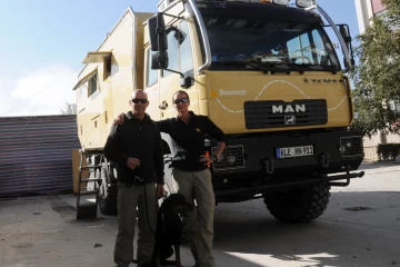 RB112.11 Hans und Nancy  NL  Golmud  CN  10.2011 RB112.11 Hans und Nancy  NL  Golmud  CN  10.2011