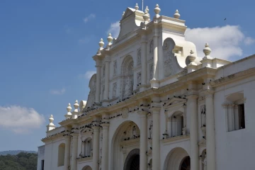 2020 05 waypoints weltreise guatemala Antigua 005 kathedral de Santiago
