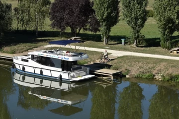 waypoints world trip france houseboat 24