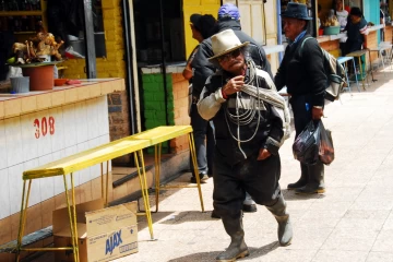 10.2009 Ecuador Otavalo Markt 32